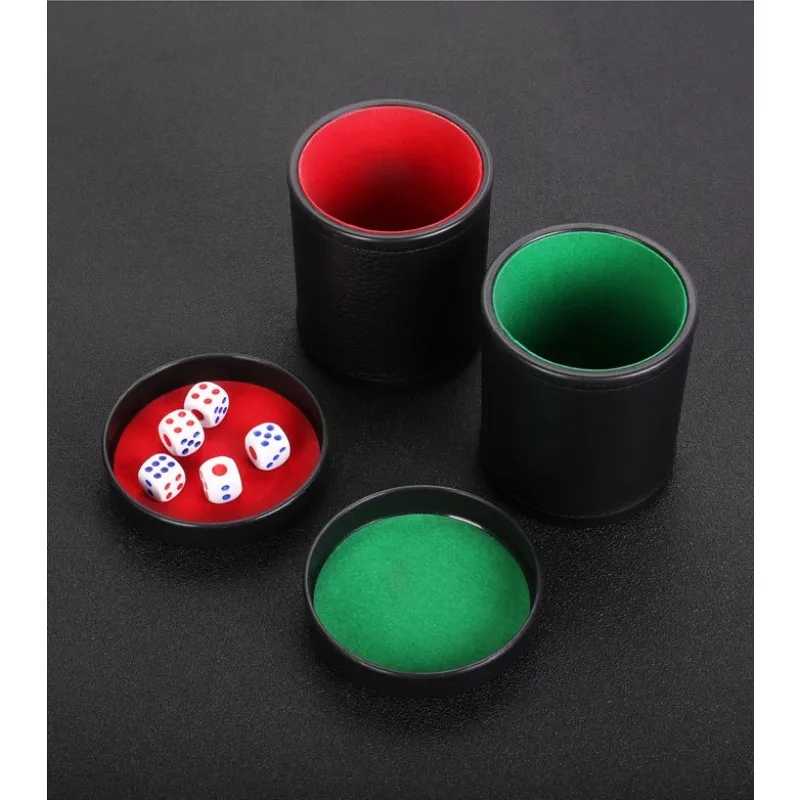 Set di Dadi con Coperchio - Ri - Board Game Yahtzee recensione e prezzo